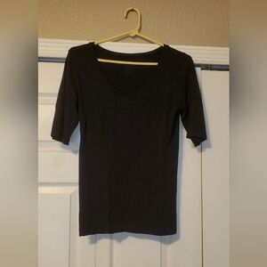Yummie Black half sleeve shape wear tee. Size L/XL
